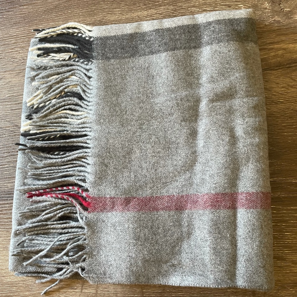 V.Fraas Plaid scarf with fringe NWT
